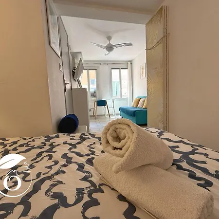 Superbe Rue Piétonne Principale à Côté Du Port Appartamento *