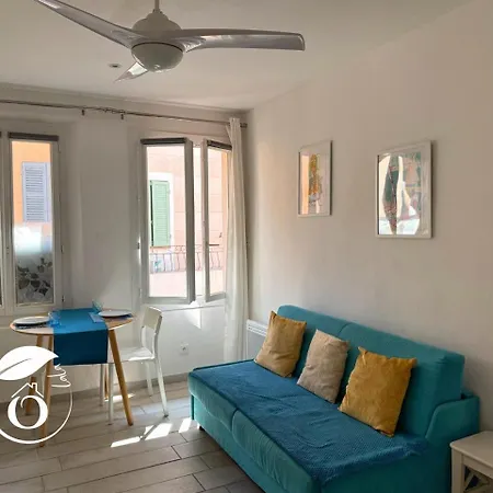 Appartamento Superbe Rue Piétonne Principale à Côté Du Port